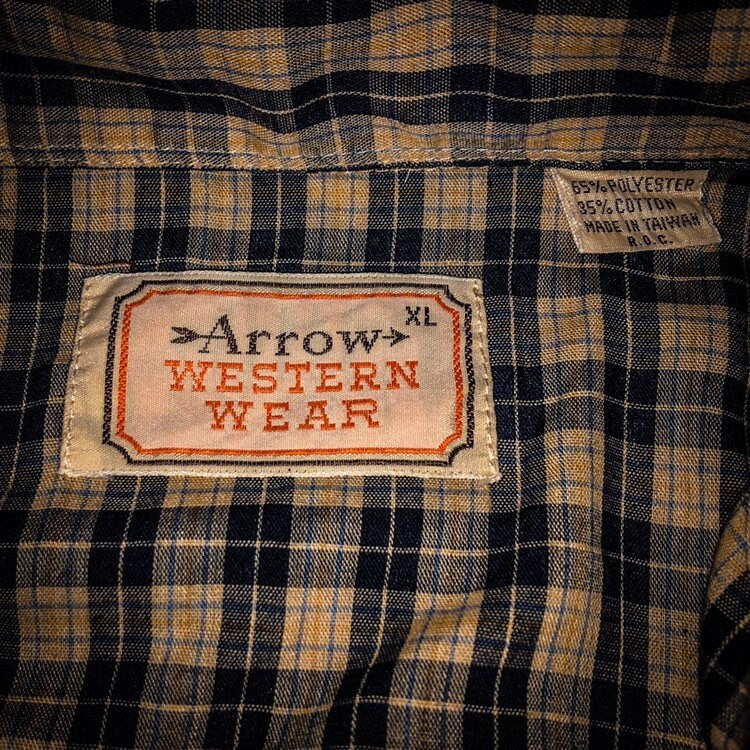 1970’s Men’s Arrow Western Wear Rockabilly Plaid Shirt with Snap Buttons.