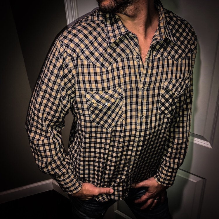 1970’s Men’s Arrow Western Wear Rockabilly Plaid Shirt with Snap Buttons.