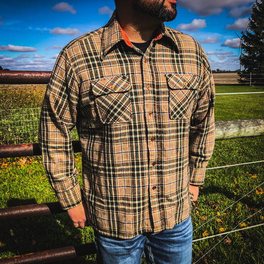 1970's Vintage Men's Richman Brothers Wool Plaid Shirt with Butterfly Collar and Pockets