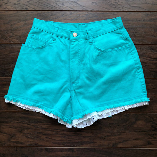 80’s Vintage Women’s Pinwheels High Waisted Cut-Off Shorts with Eyelet Lace Trim