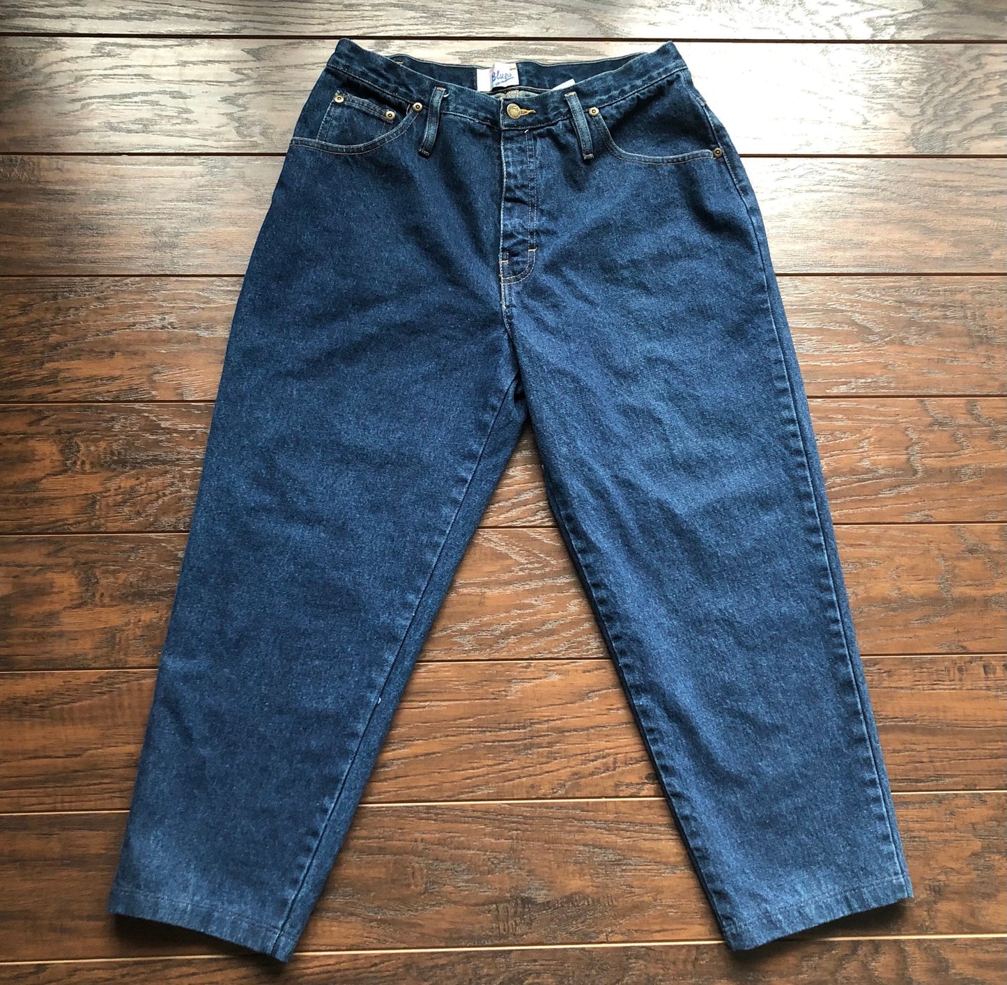 80’s Vintage Women’s Weathered Blues High Waisted Jeans with Patch on Back Pocket