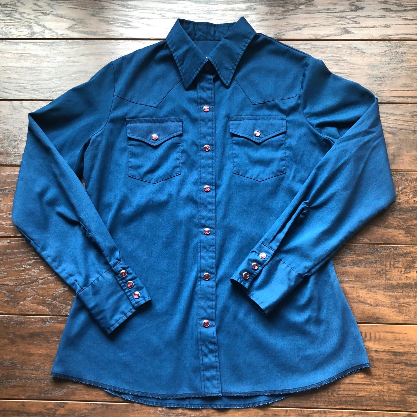 Vintage Western Women’s Wrangler Shirt with Snap Buttons