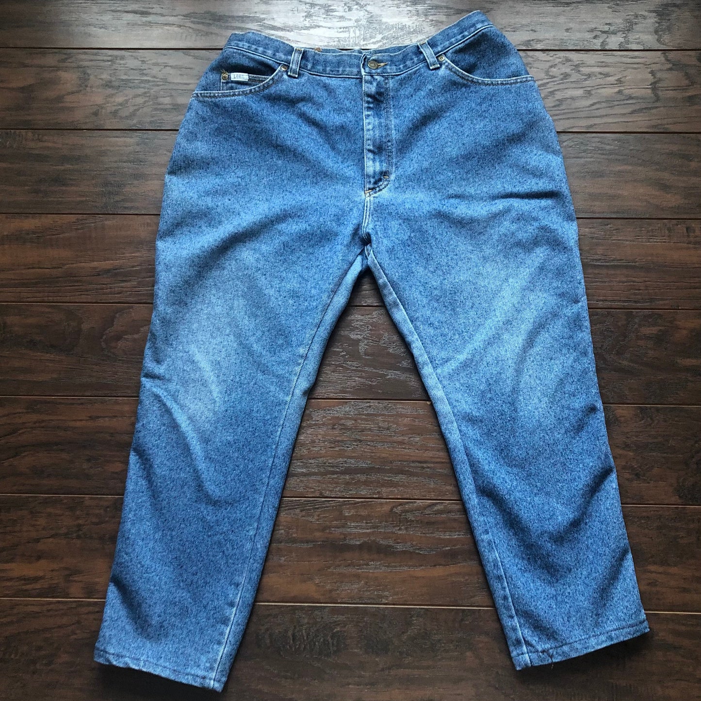 Vintage Women’s High Waisted Tapered Leg Lee Jeans