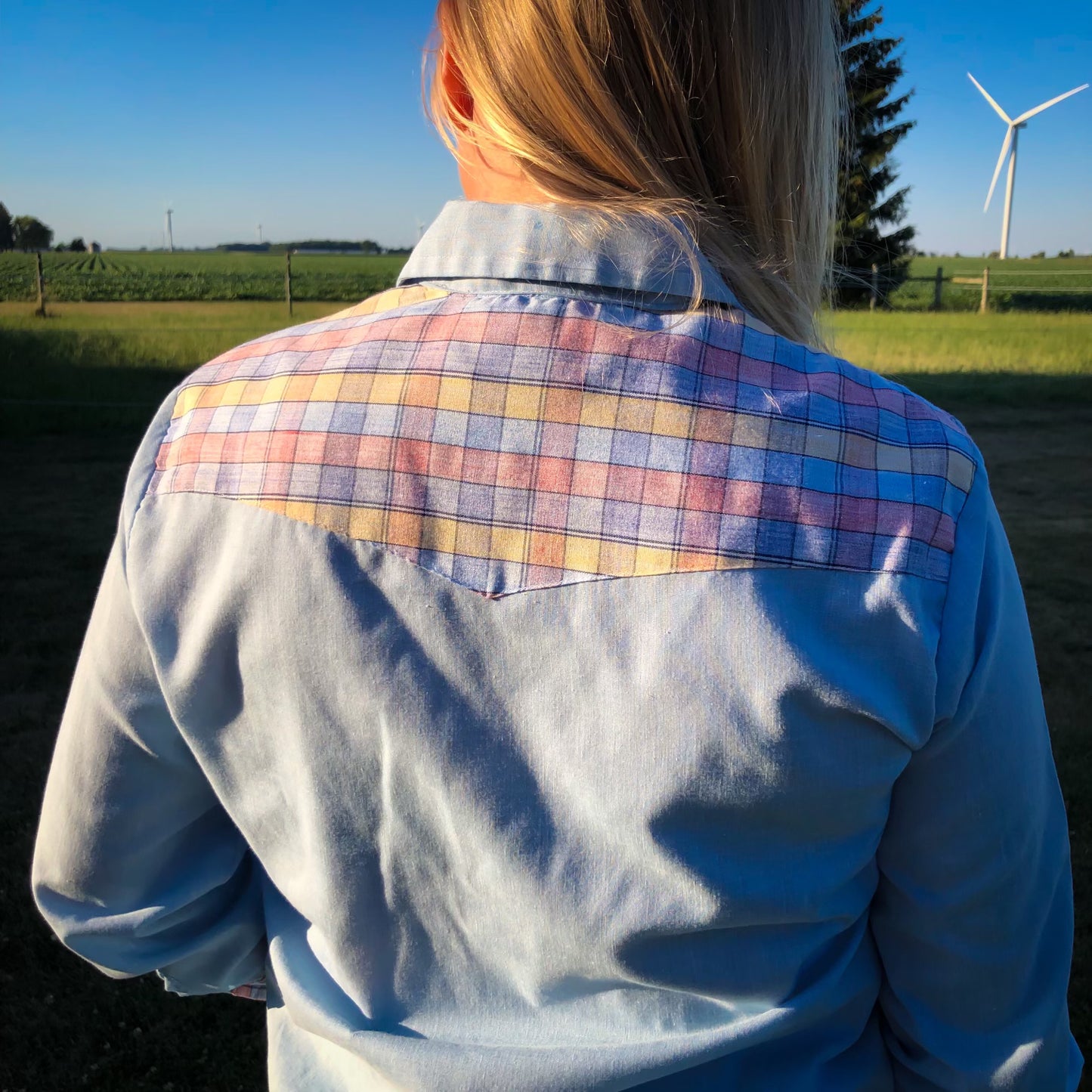 Women's 1970's Dee Cee Brand Vintage Western Shirt with Snap Buttons