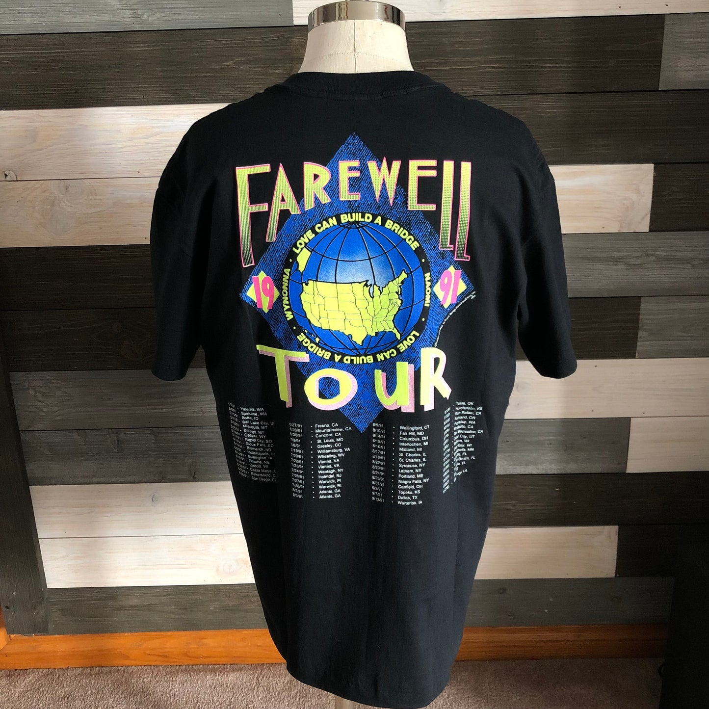 1990 Vintage Western The Judds Farewell Tour “Love Can Build A Bridge” Concert T-Shirt | Deadstock